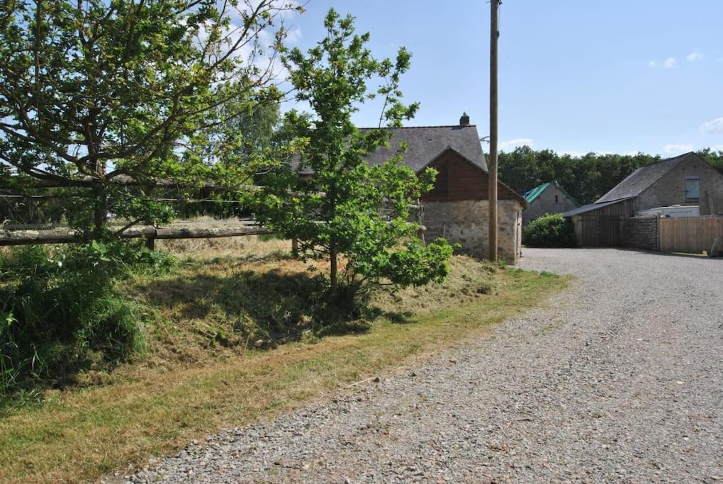 Gite Familial Pour 6 Pers En Campagne Bouere Luaran gambar